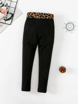 شى ان بنطلون ضيق بنقشة جلد النمر متباينة اللون عند الخصر 