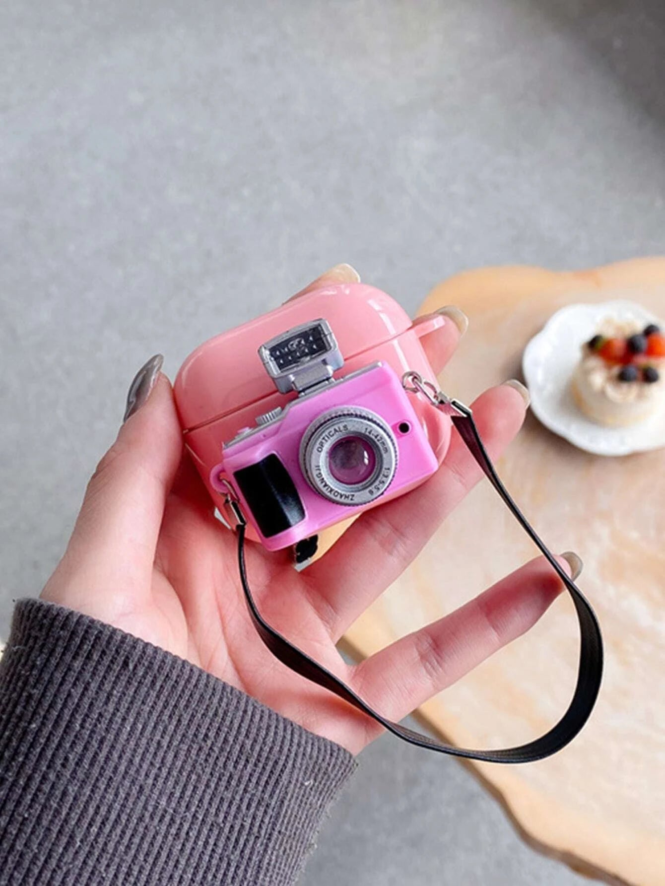 ROMWE 3D Camera Decor Case Compatible With Airpods