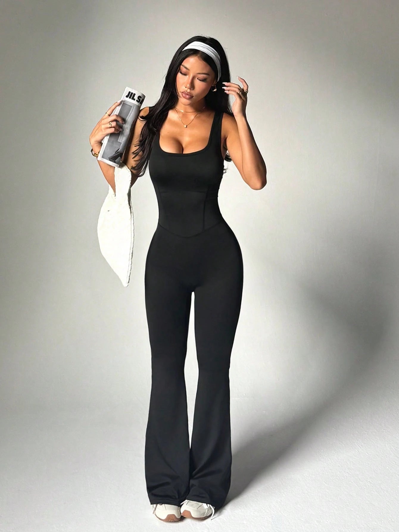SHEIN Dewbera Women's Autumn/Winter/Spring Bodysuit Pants, Black Tight-Fitting U-Neck