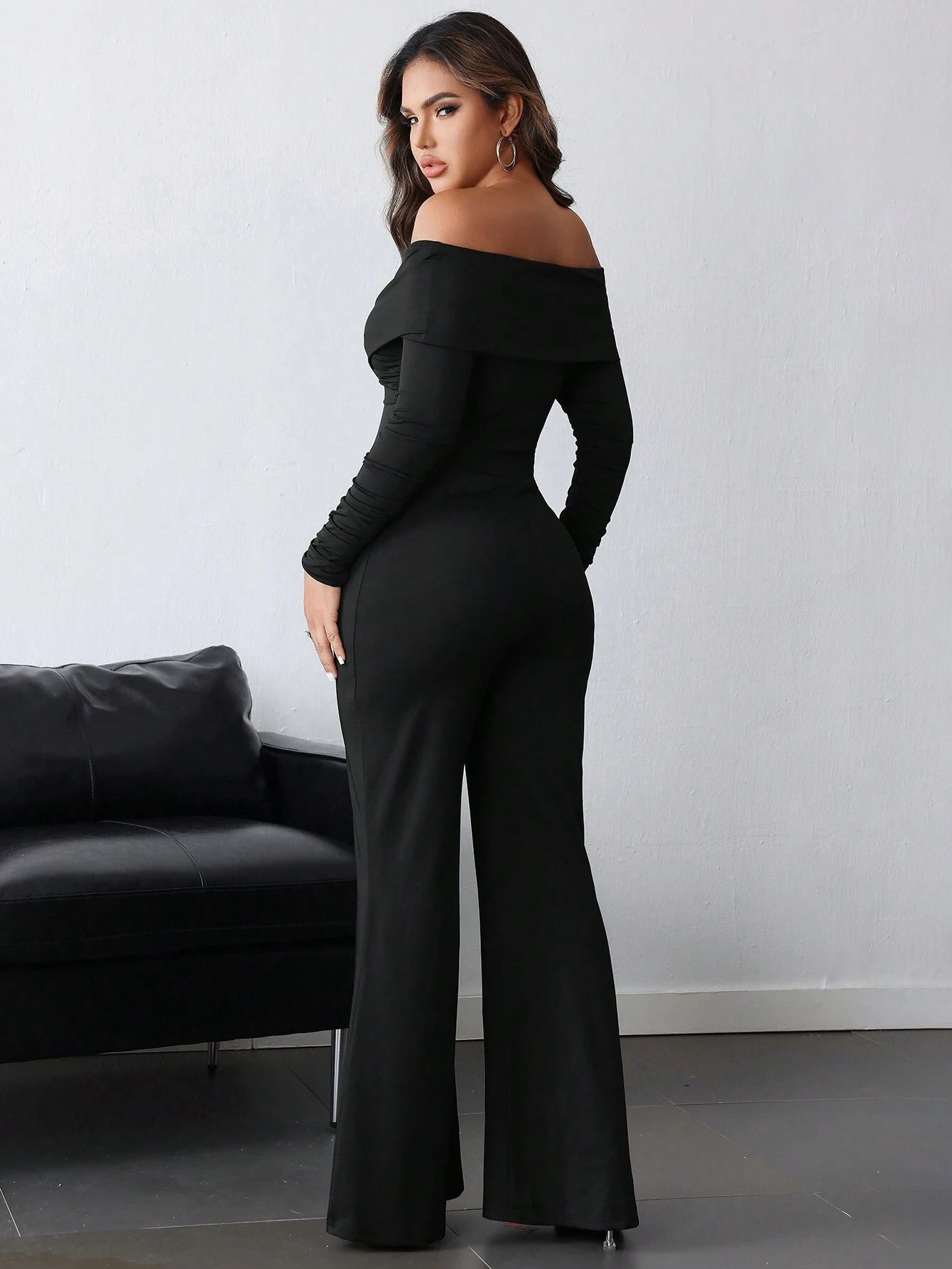 SHEIN INAWLY Black V-Neck Ruched Open Shoulder Long Sleeve Jumpsuit