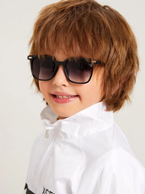 SHEIN Kids Rivet Decor Fashion Glasses