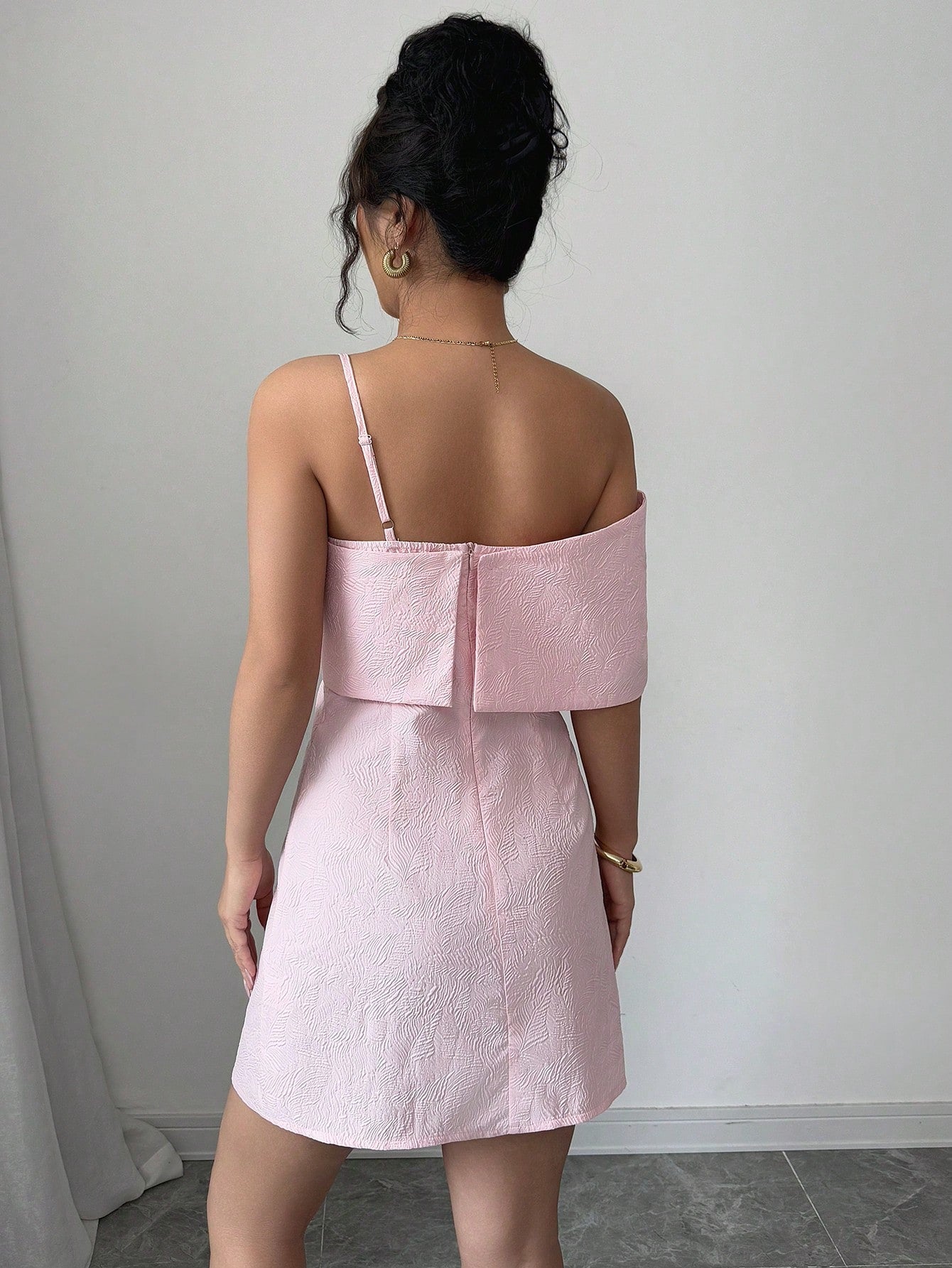 SHEIN Modelyn Women Woven Jacquard Pink Bowknot Hem Short Dress