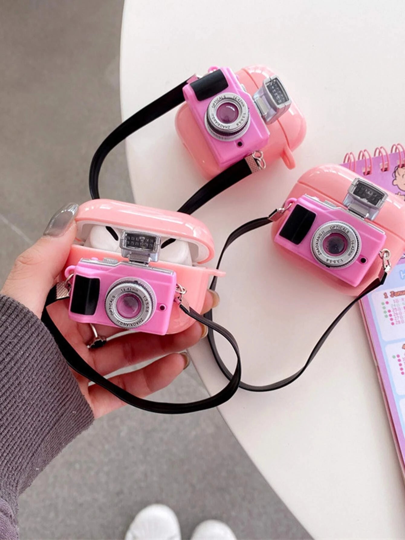 ROMWE  3D Camera Decor Case Compatible