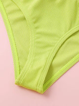 ملابس سباحة بيكيني للبنات من شى ان بتصميم مضلع وألوان متداخلة  