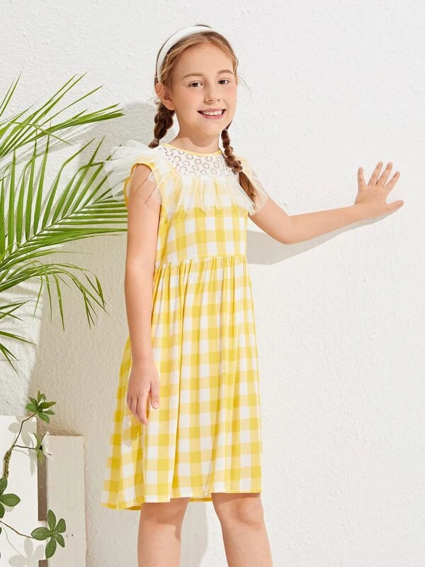 SHEIN Girls Lace Yoke Mesh Ruffle Trim Gingham Dress