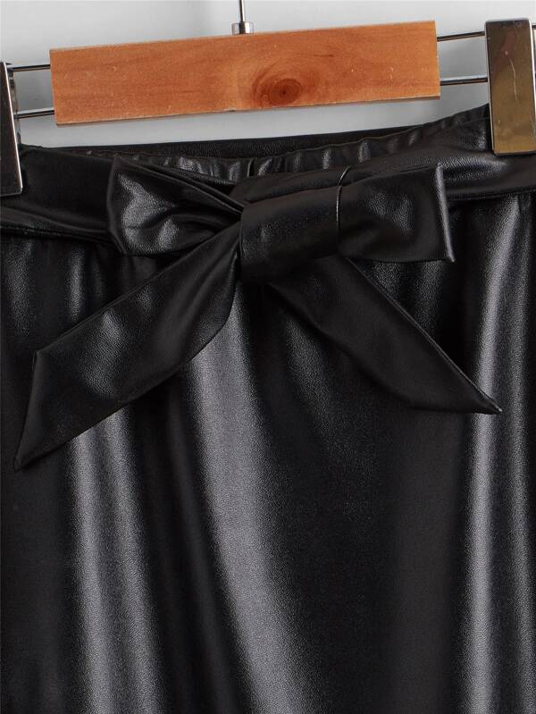 SHEIN Girls Laser Cut Out Belted PU Skirt