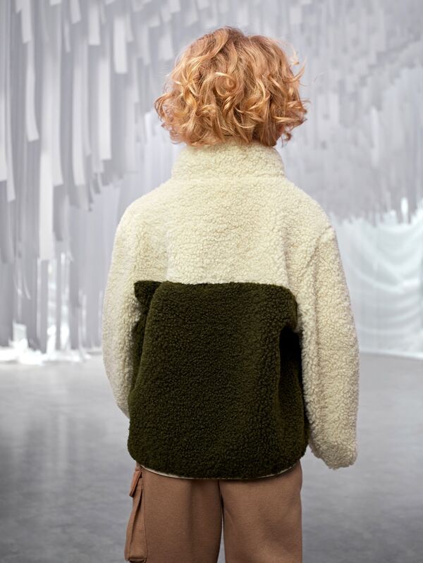 سويت شيرت للأولاد الصغار من شى ان  بسحاب أمامي مطرز بحروف 