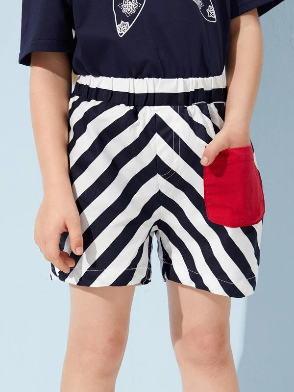 SHEIN Toddler Girls Chevron Print Patch Pocket Shorts