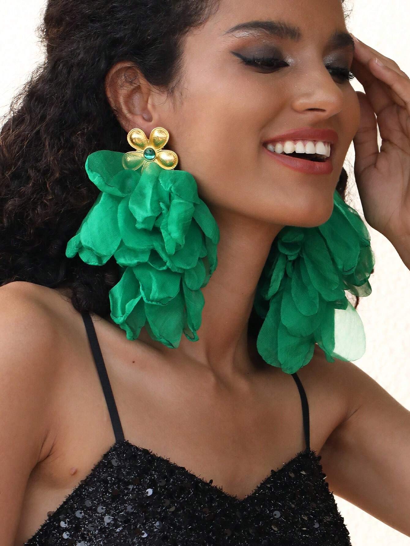 SHEIN  Exaggerated Fabric Flower Design Earrings For Evening Party