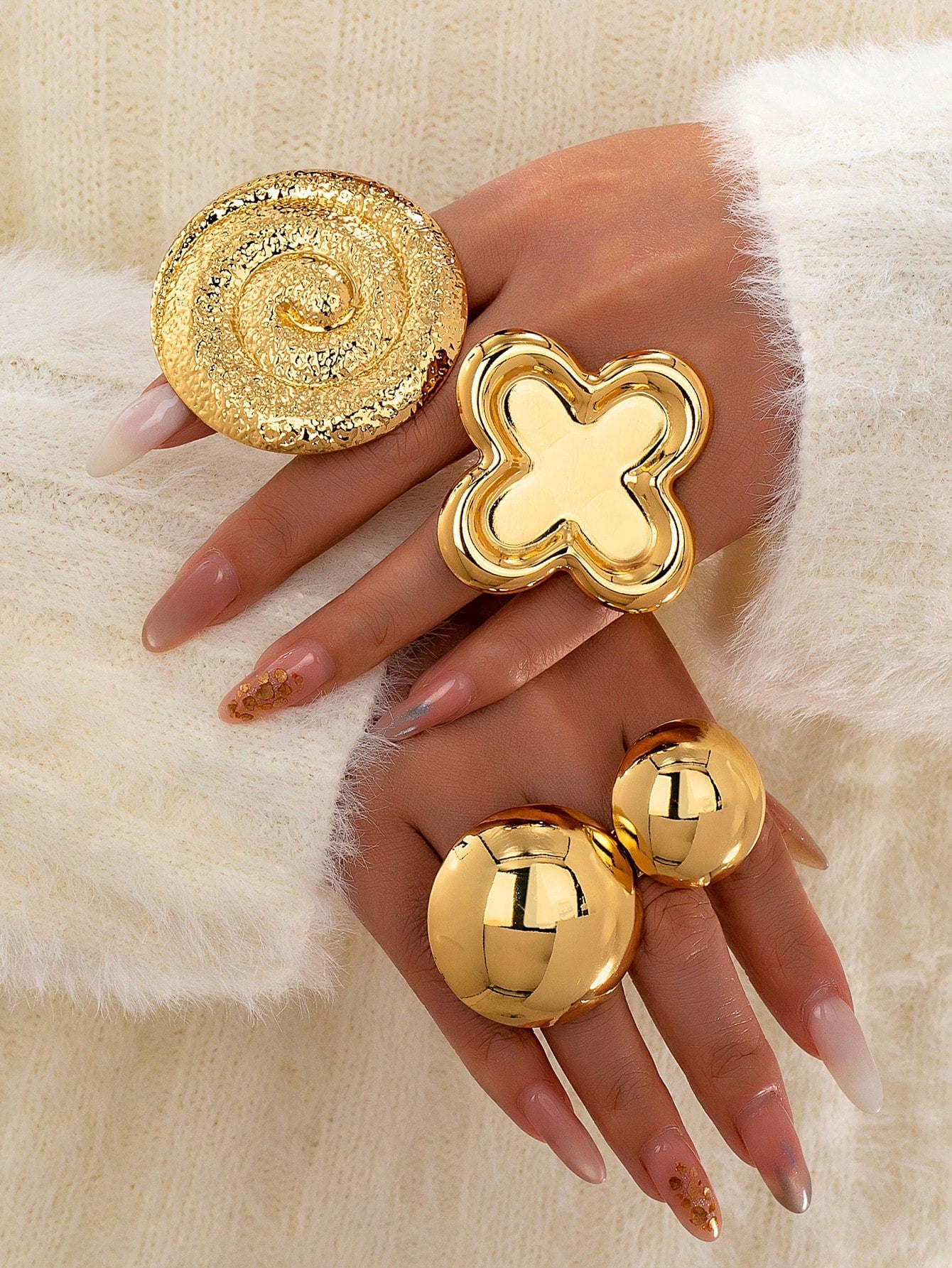 SHEIN Gold Tone Oversized Chunky Statement Rings Set