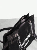 حقيبة كتف نسائية أنيقة من شى ان  مزينة بسلسلة حروف شبكية   