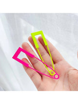 SHEIN Safety Pin Decor Brooch