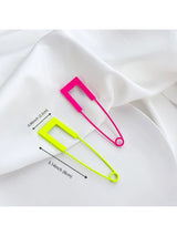 SHEIN Safety Pin Decor Brooch