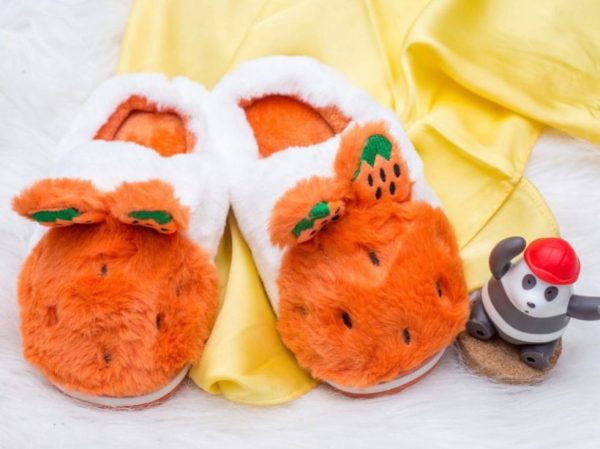 Pineapple fluffy slippers (kids)