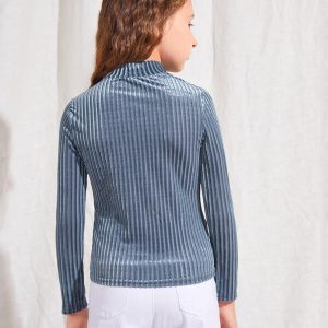 Alternative view of SHEIN Girls Stand Neck Velvet Fitted Tee