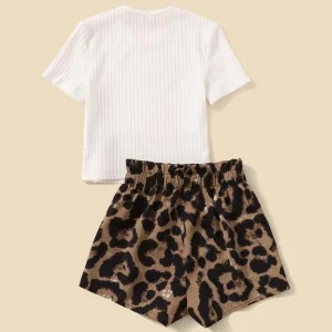 Alternative view of SHEIN Toddler Girls Ribbed Knit Tee & Leopard Print Shorts