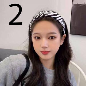 Alternative view of Print headband+