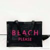 SHEIN 1PC Letter Mesh Bag Oversized Mesh Beach Tote Grocery Bag Reusable Shopping Bag Travel Bag,Portable Beach Vacation Large Capacity Letter Printed Handbag, Suitable For Men And Women, Couples, Daily Use, Very Suitable For School, University, Outdoor, Travel, Going Out, And Vacation,Picnics, Camping, Supermarkets, Daily Storage