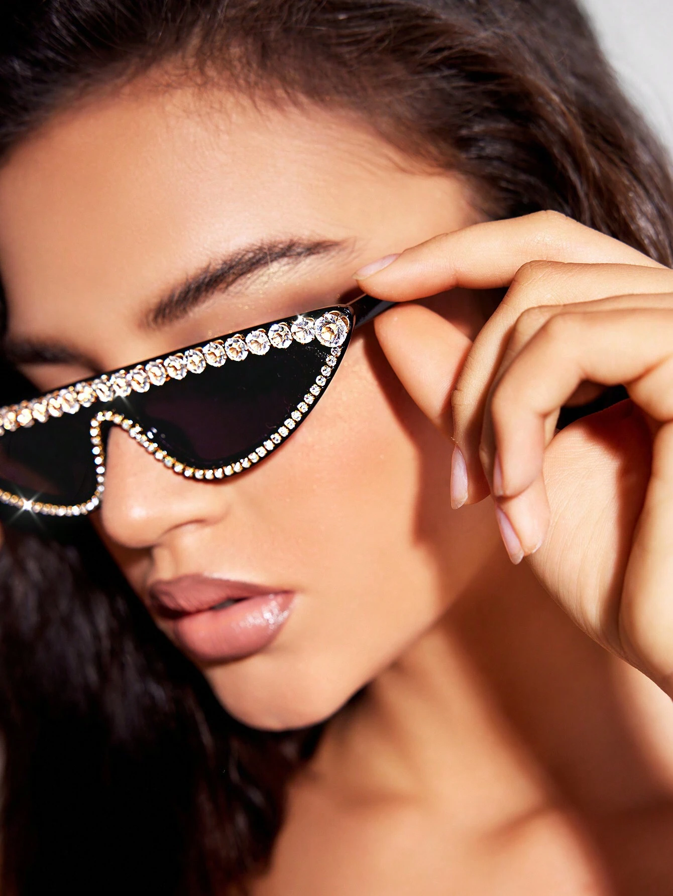 SHEIN BAE 1pc Women's Cute Full Frame Rhinestone Decorated Y2k Cat Eye Sunglasses, Perfect For Party, Nightclub, Concert/Festival - Image 2