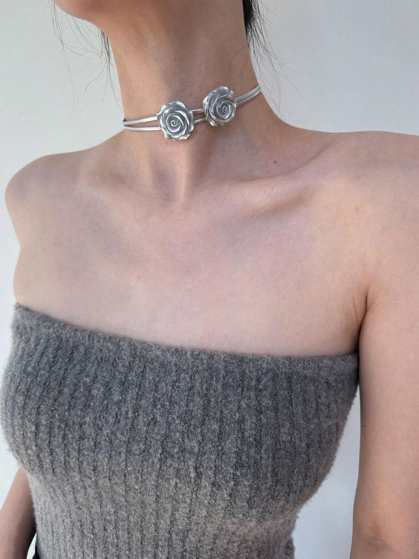 1pc Double-Layered Silver Rose Necklace Choker With No-Fading Titanium Steel