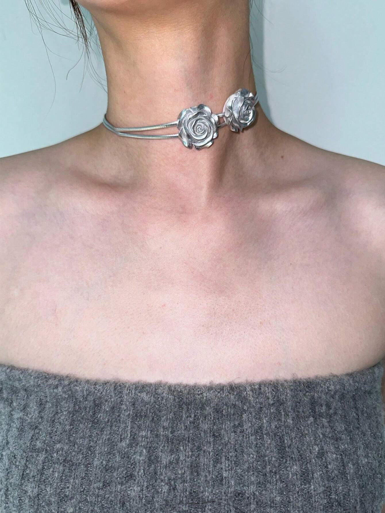 1pc Double-Layered Silver Rose Necklace Choker With No-Fading Titanium Steel