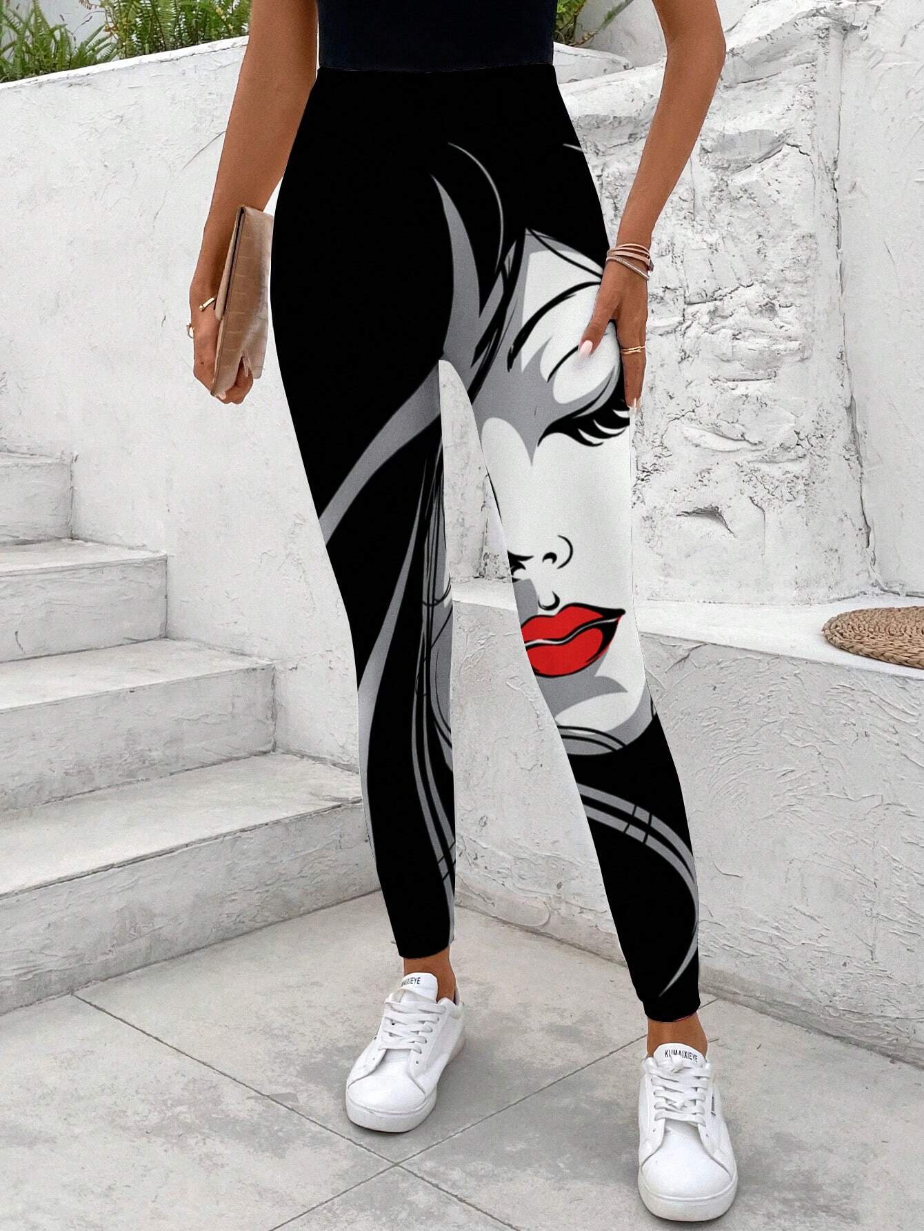 SHEIN LUNE Women Abstract Face Printed Leggings Casual Tight-Fitting Pants