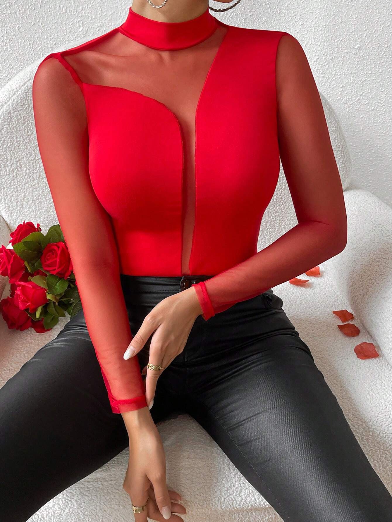 SHEIN Privé Ladies Slim Fit Mesh Splicing T-Shirt