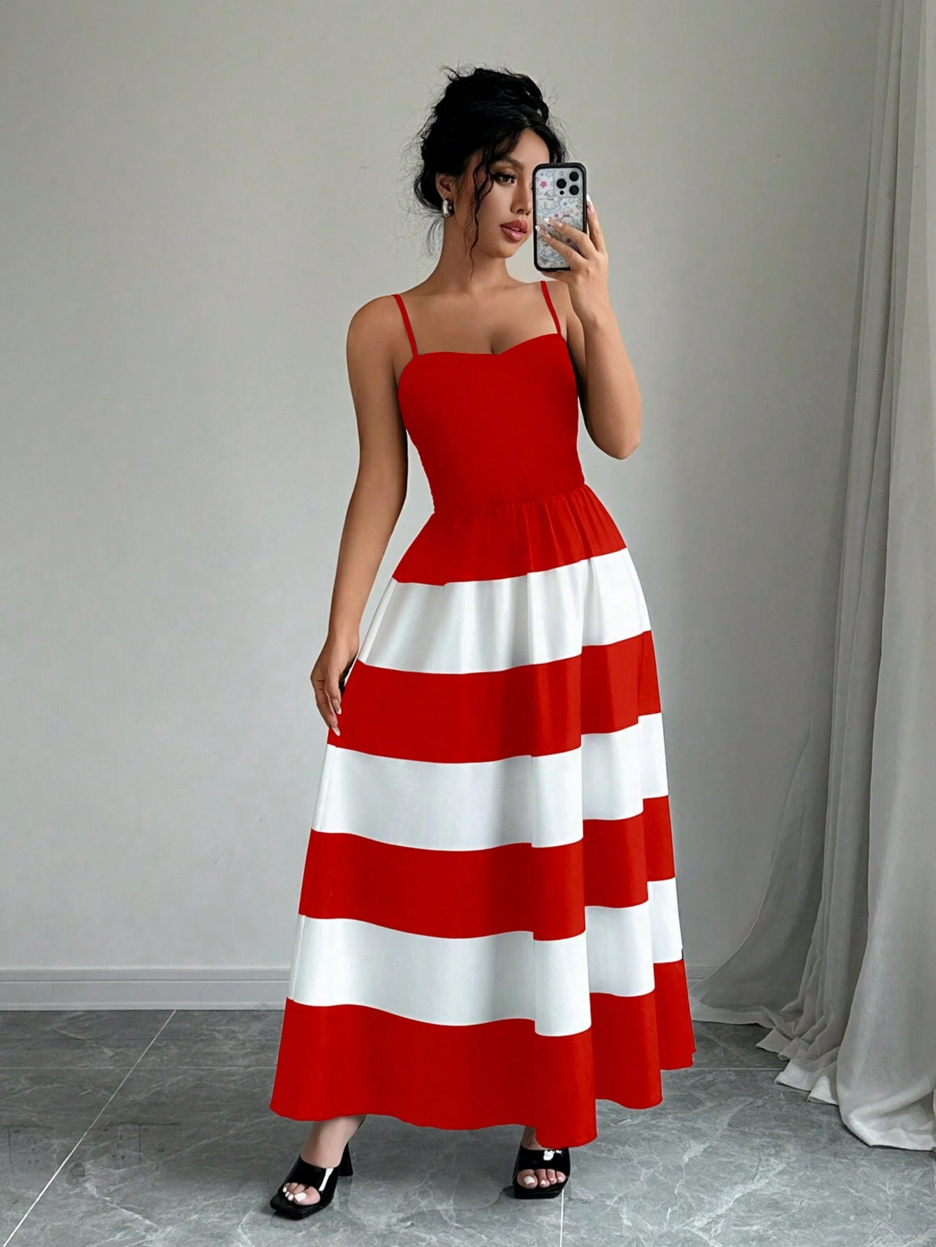 SHEIN Privé Women Contrast Striped Print Spaghetti Strap Dress