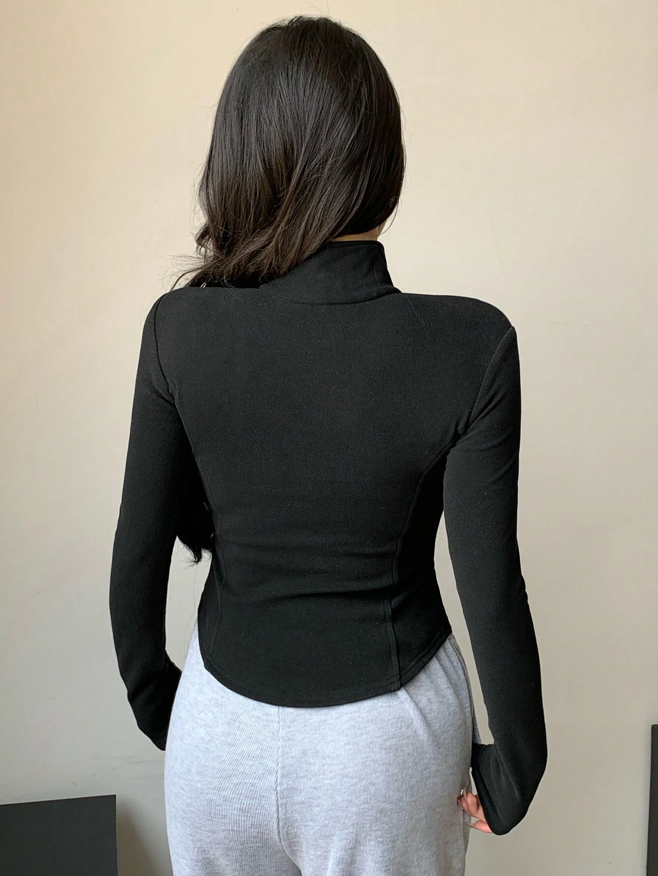 SHEIN DAZY Women's Solid Color Zip-Up Long Sleeve Casual Slim Fit Sweatshirt