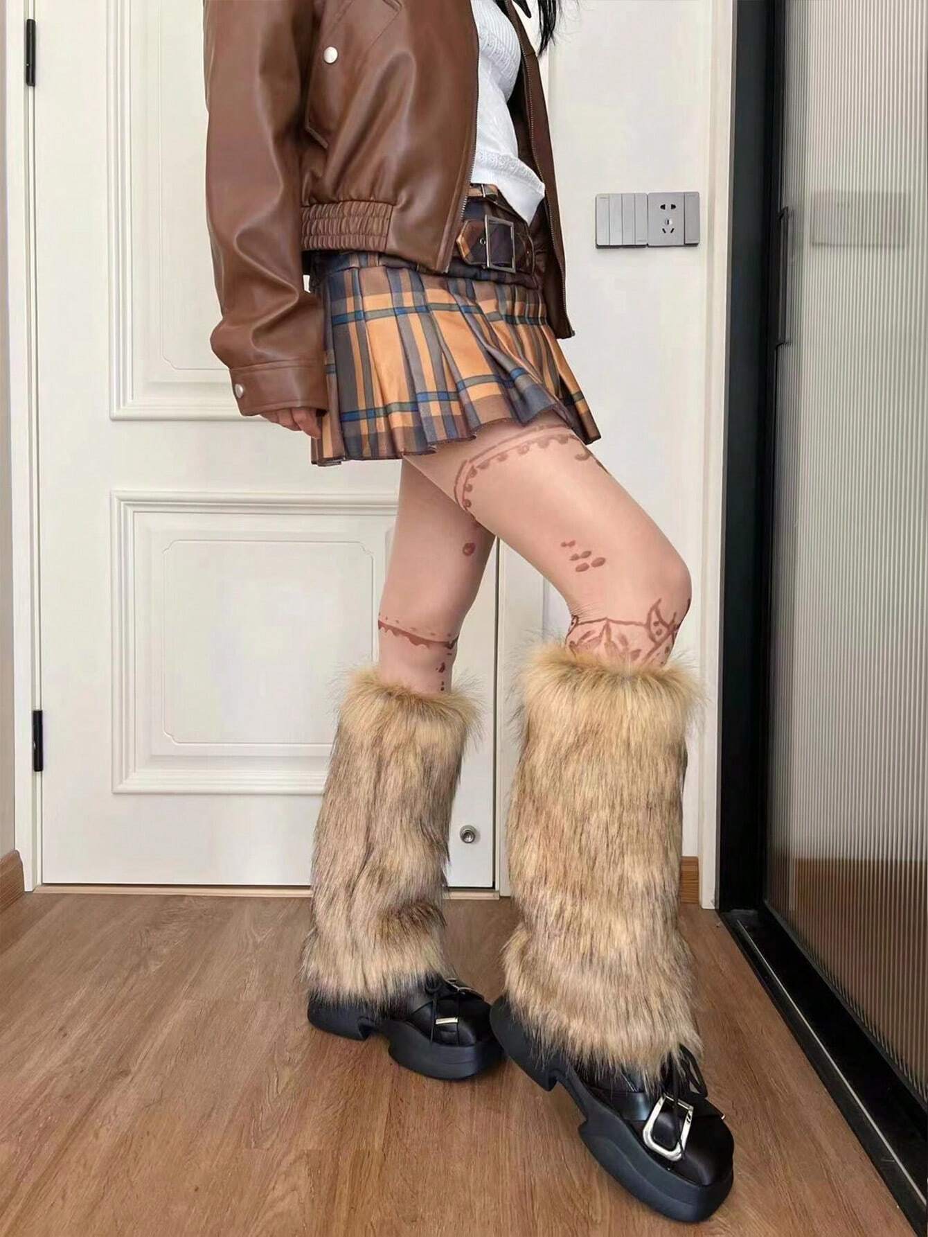 SHEIN Long Brown Plush Leg Warmer For Stage Party