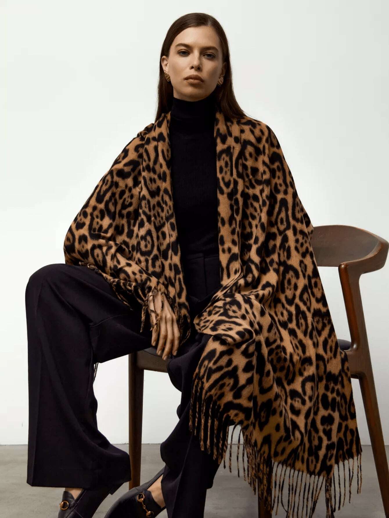 SHEIN 1pc Women's European And American Style Printed Faux Cashmere Scarf