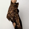 SHEIN 1pc Women's European And American Style Printed Faux Cashmere Scarf