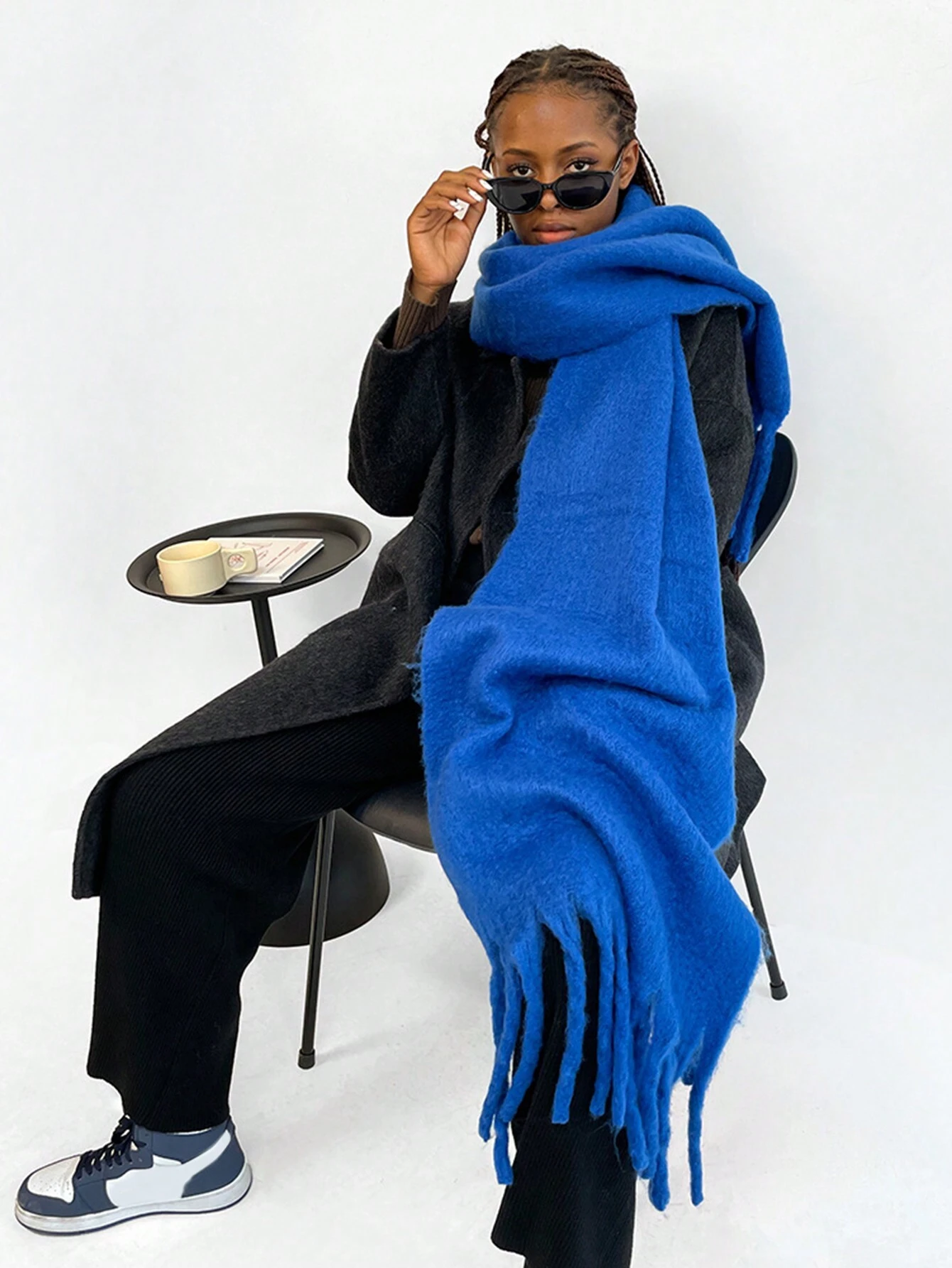 SHEIN 1pc Women's Fuzzy Long Scarf With Tassel