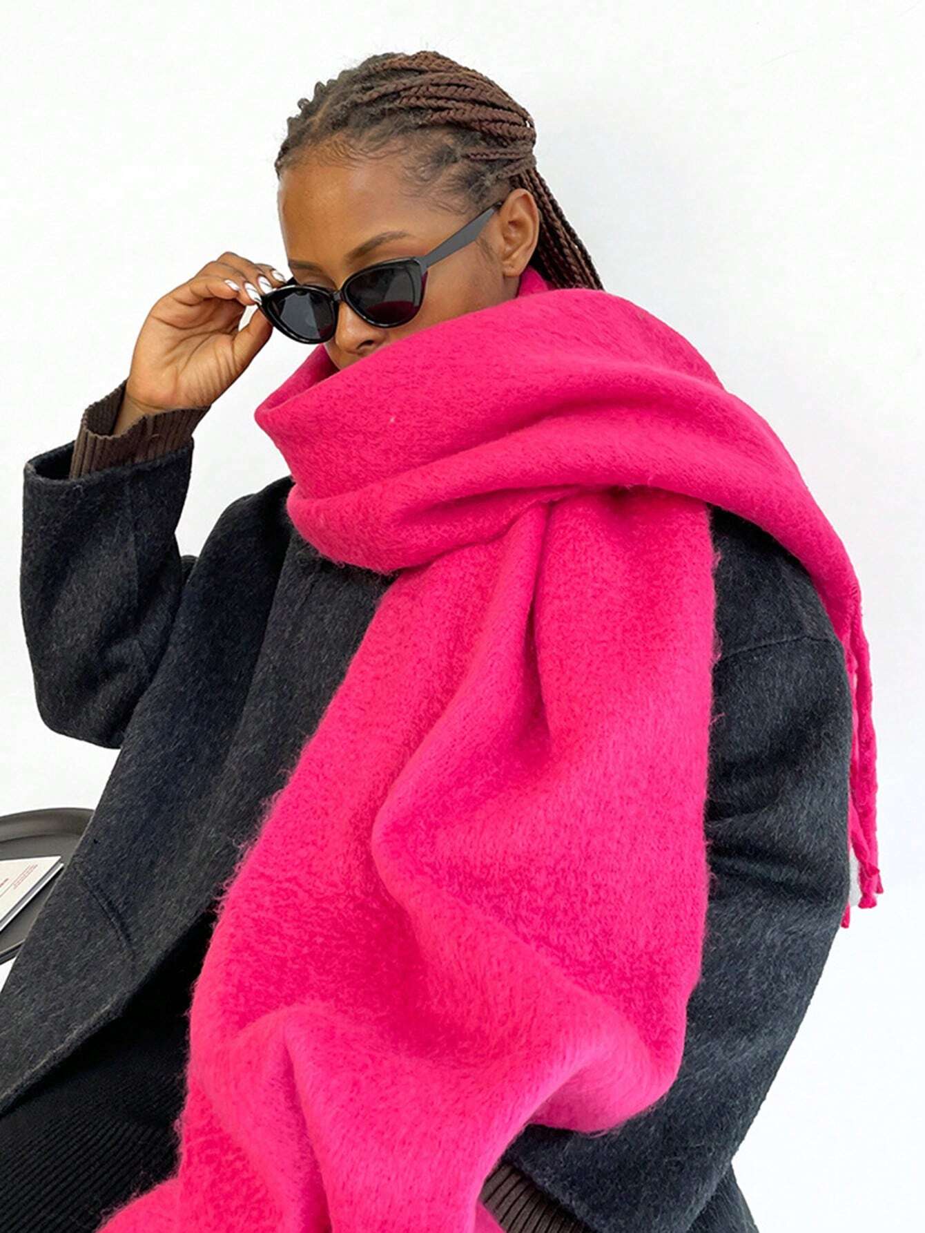 SHEIN 1pc Women's Fuzzy Long Scarf With Tassel