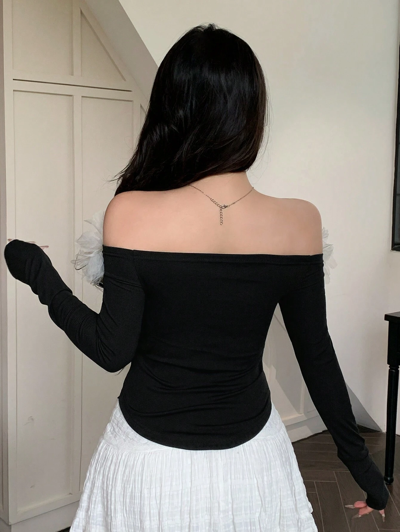 SHEIN DAZY Women's Flower Splice Off Shoulder Form Fitting Long Sleeve T-Shirt