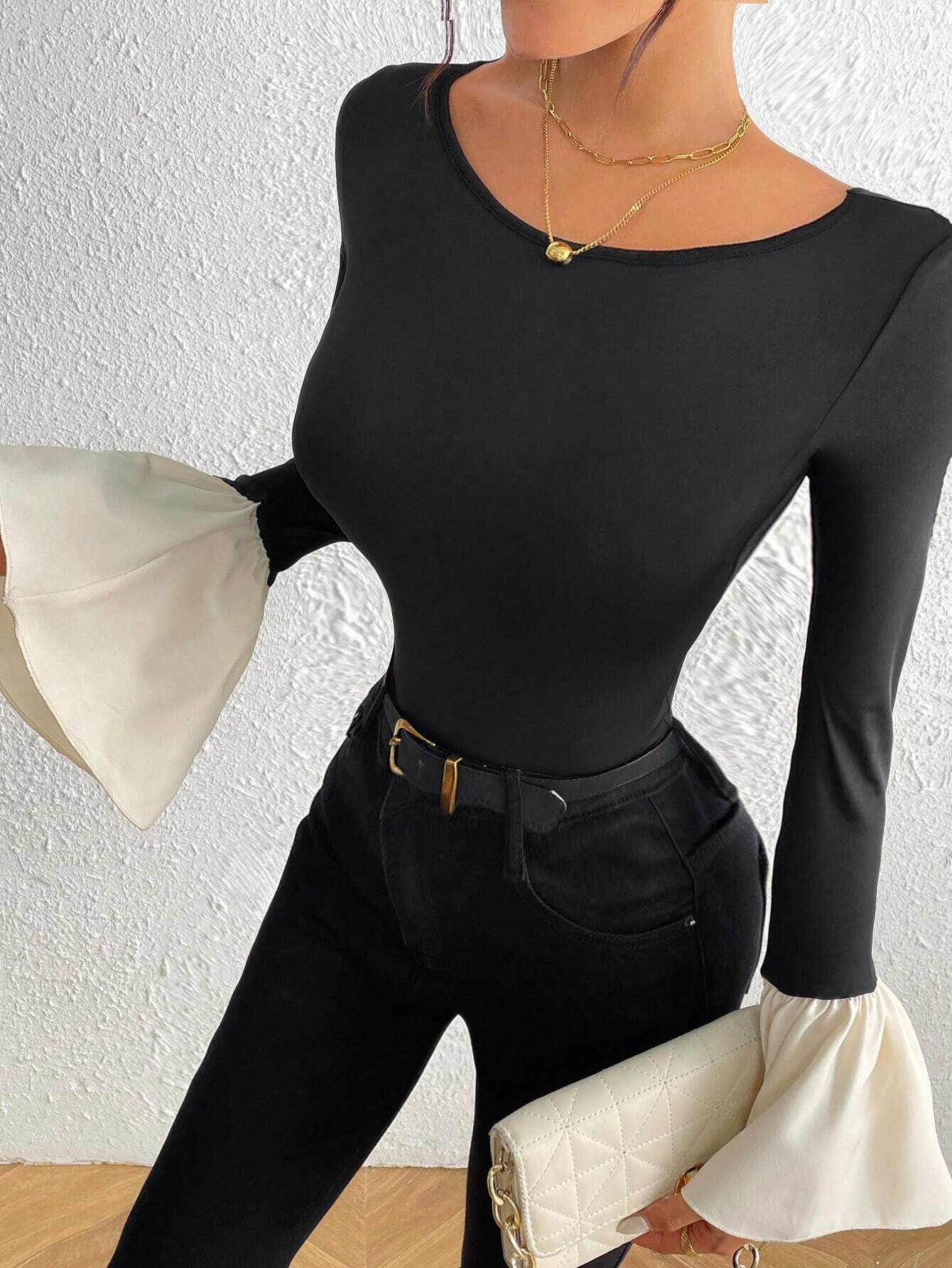 SHEIN SHEIN Clasi Round Neck Color Blocking Bell Sleeve T-Shirt