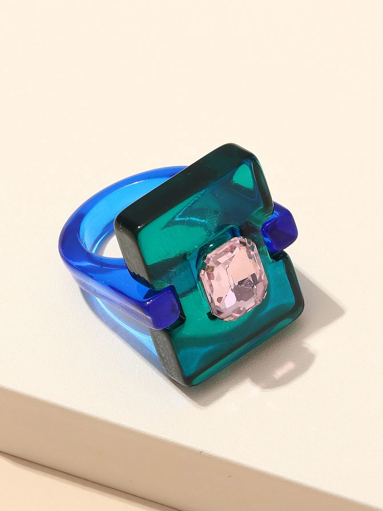 SHEIN 1pc Fashionable Geometric Square Design Crystal & Resin Ring