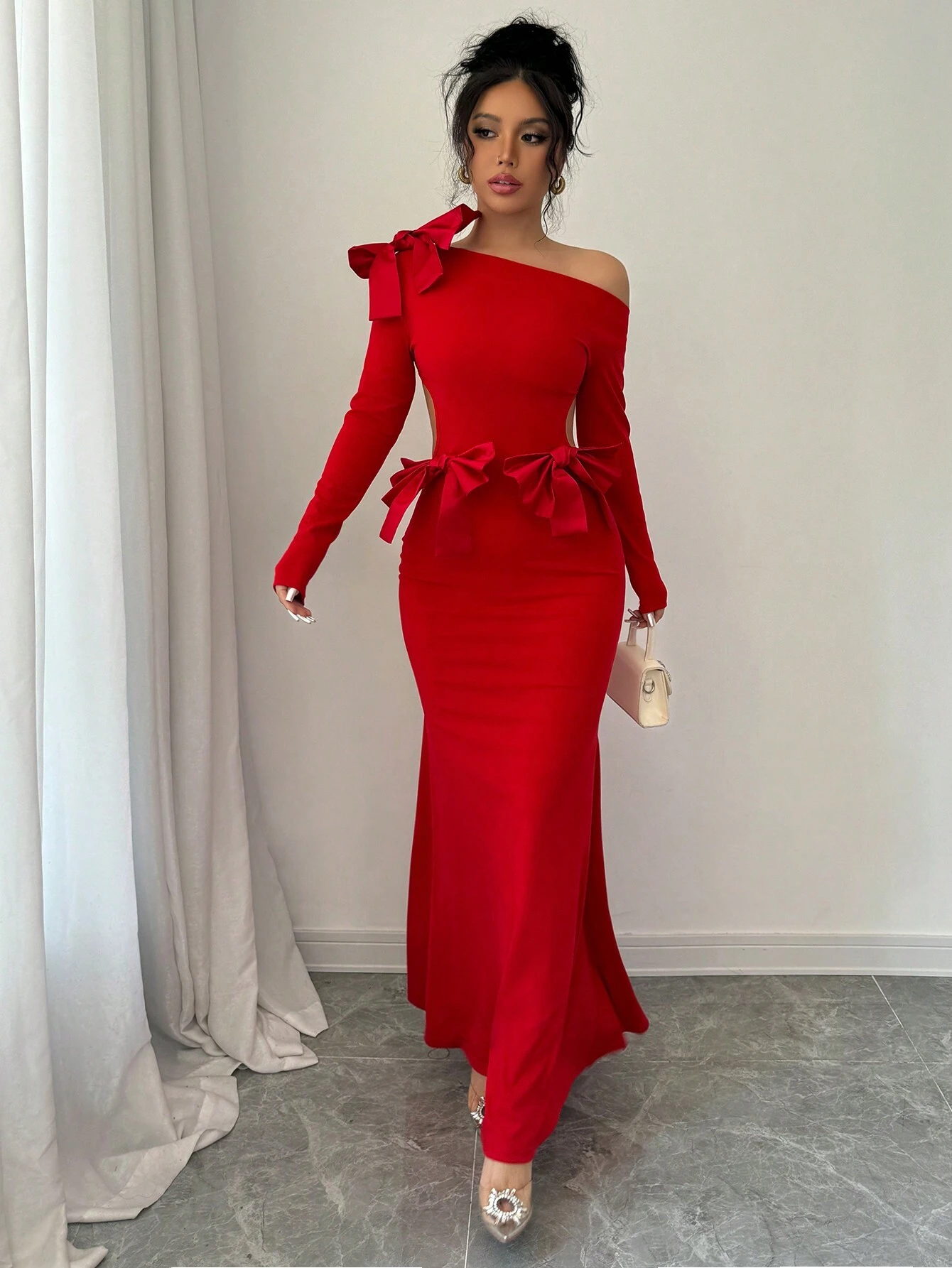 SHEIN Privé Women Solid Color Asymmetric Neck Long Sleeve Bow Decor Dress