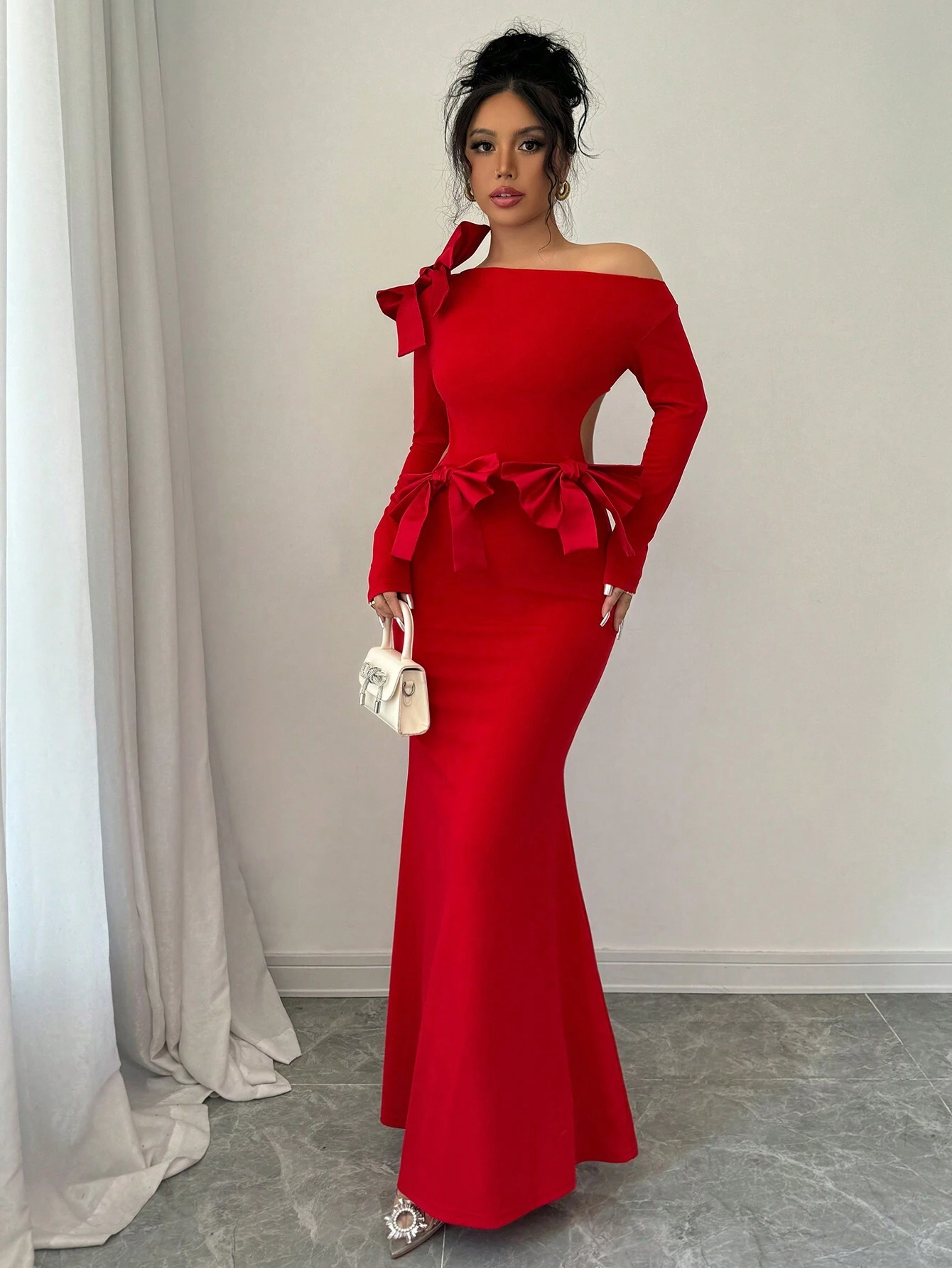 SHEIN Privé Women Solid Color Asymmetric Neck Long Sleeve Bow Decor Dress