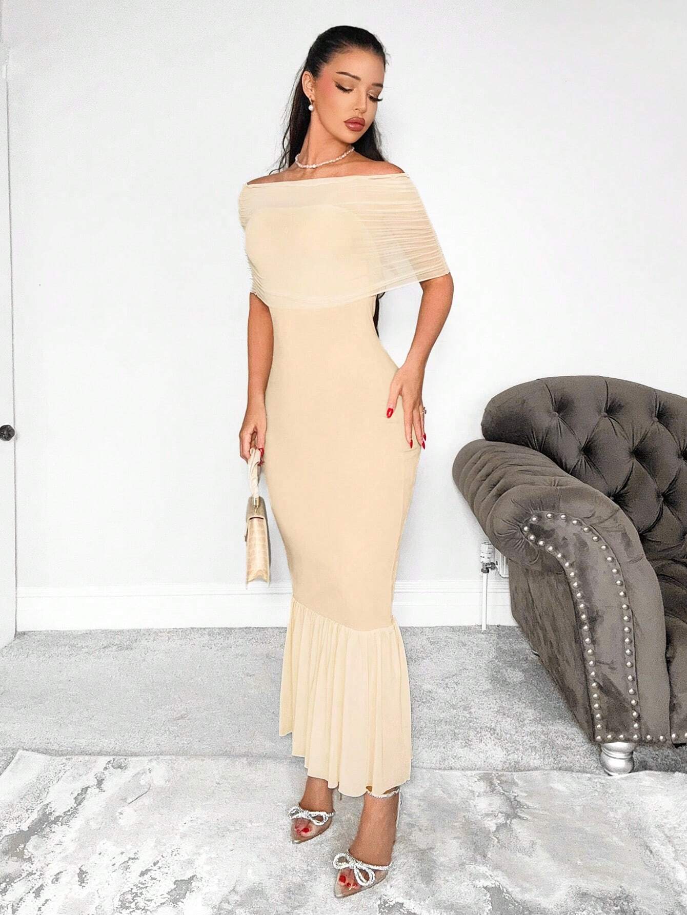 SHEIN Foxxy 1pc Women Off-Shoulder Solid Color Fishtail Hem Fitted Elegant Dress