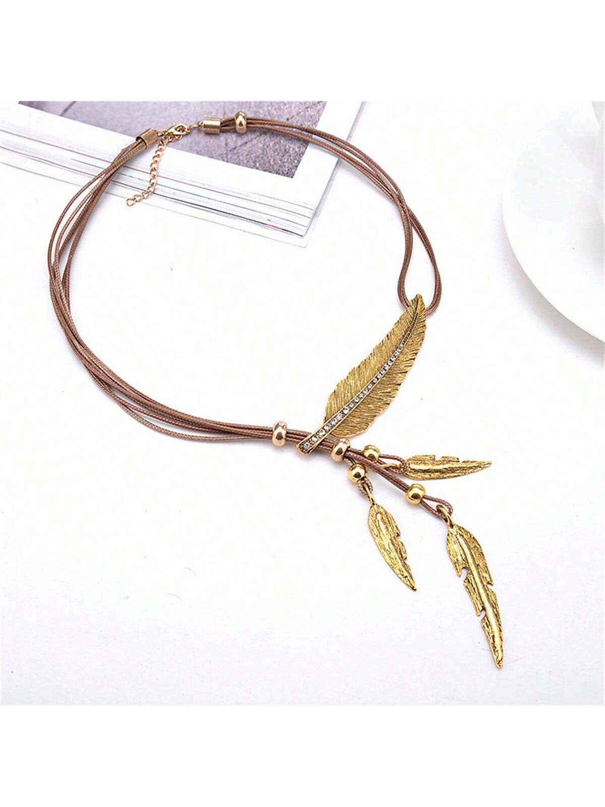 SHEIN Fashionable Feather & Leaf & Rhinestone