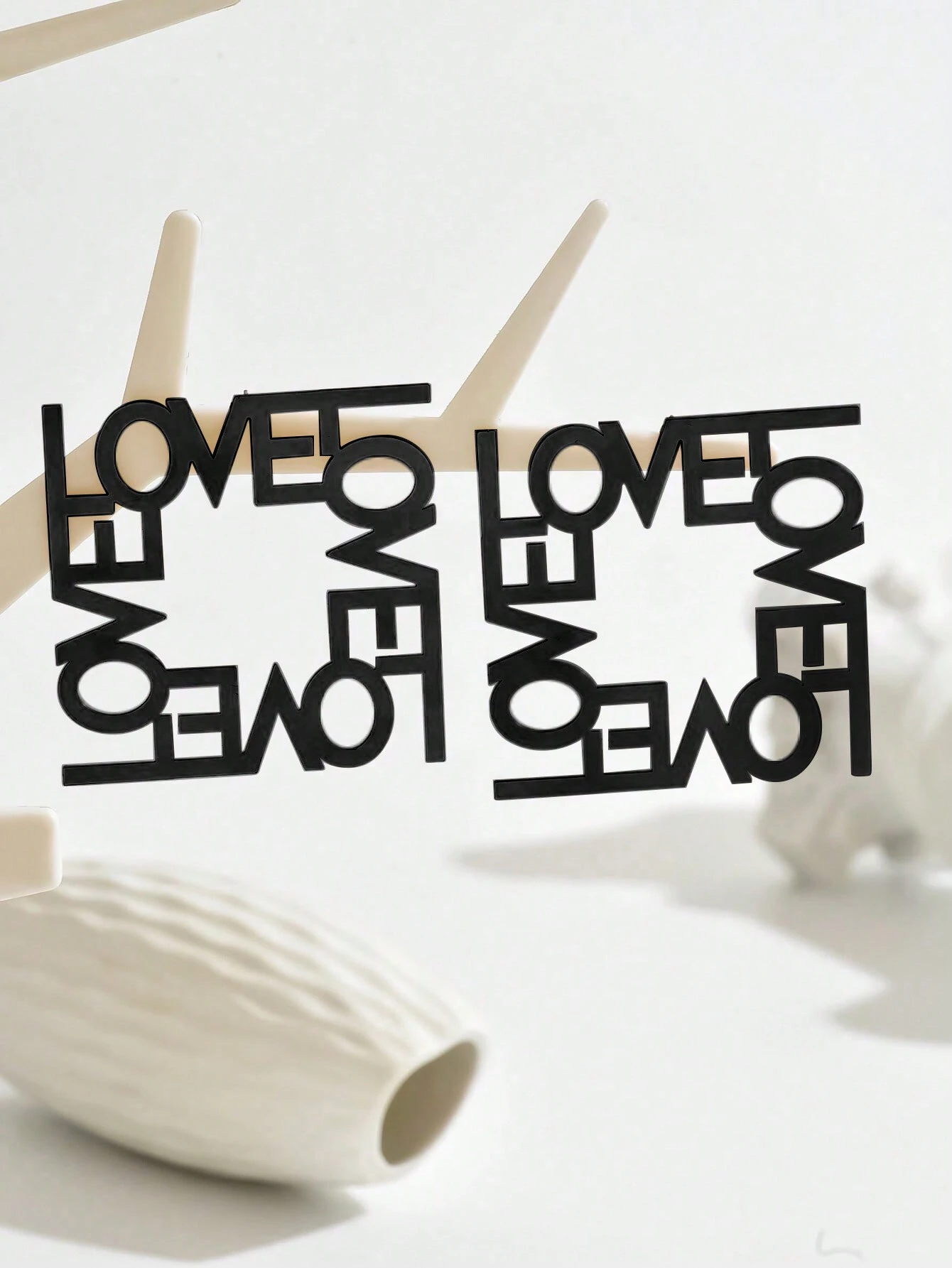 SHEIN 1pair New Arrival Exaggerated Letter Design Drop Earrings