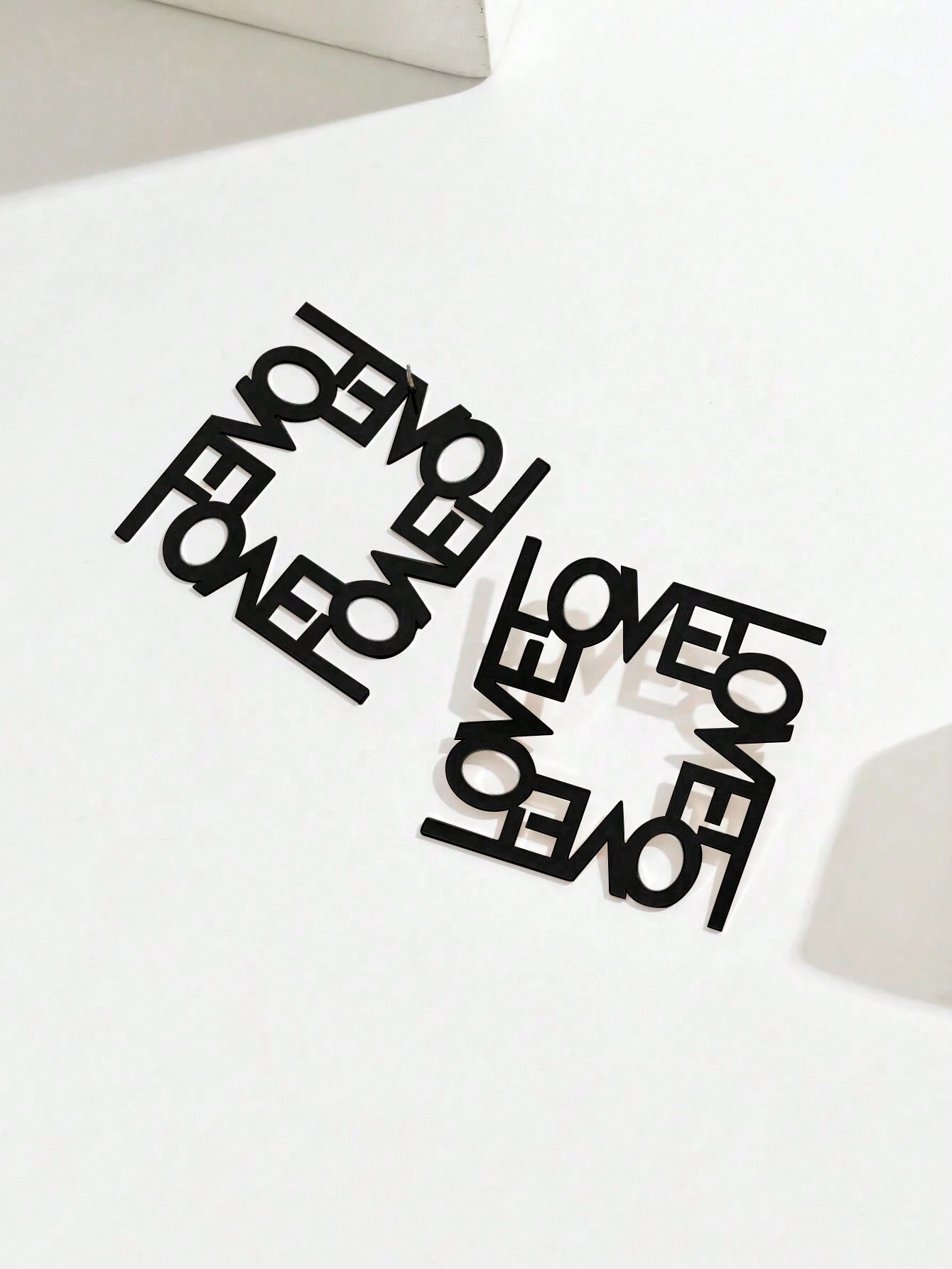 SHEIN 1pair New Arrival Exaggerated Letter Design Drop Earrings