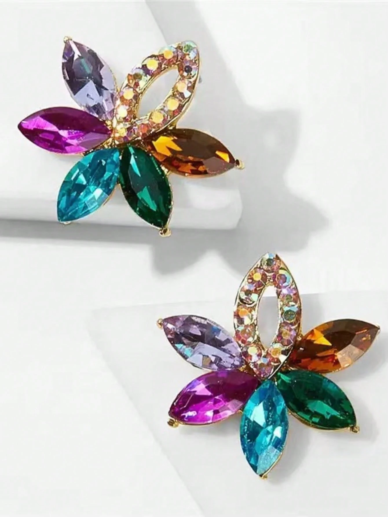 SHEIN Classic Sparkling Alloy Ear Studs With Rhinestone