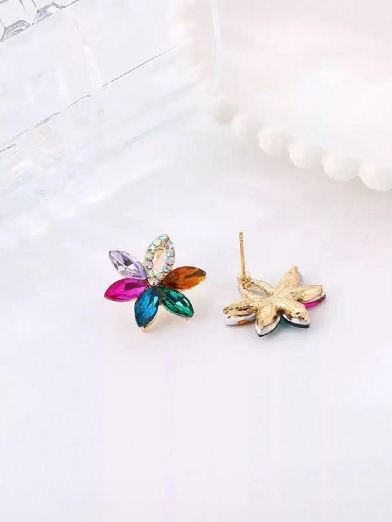 SHEIN Classic Sparkling Alloy Ear Studs With Rhinestone